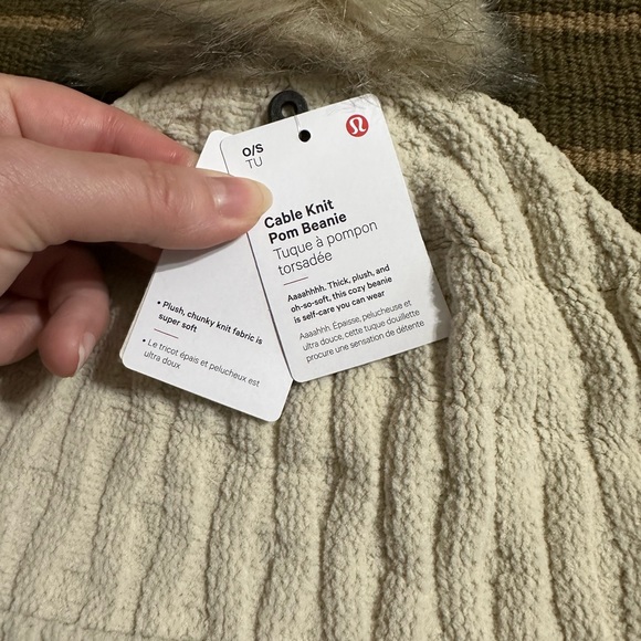 NWT Lululemon Cable Knit Pom Beanie main image 4